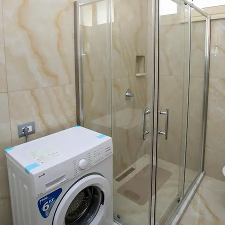 Sale E Sole Alloggio in famiglia Vlorë